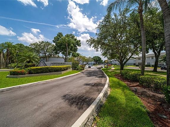 5th image of 1805 SW 81st Ter