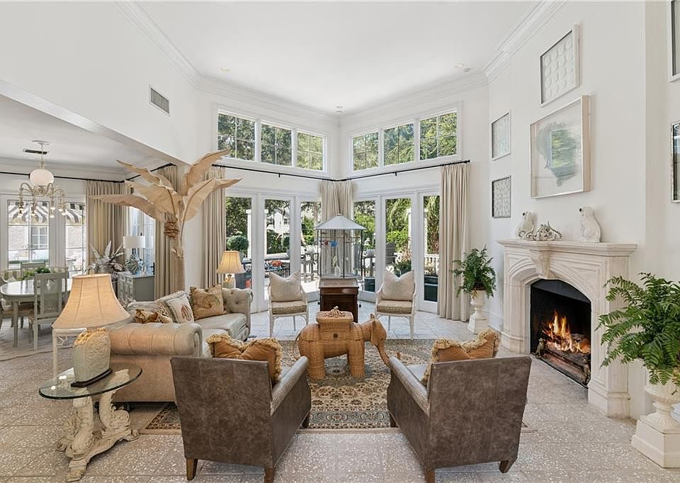 1st image of 5307 Oglethorpe Dr #471