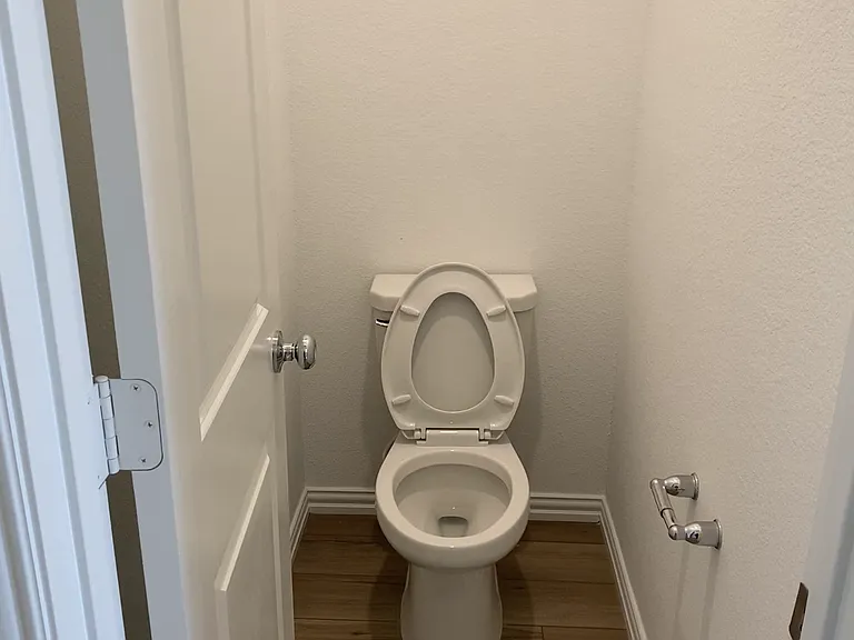 1128 Flameleaf Dr — Photo 9