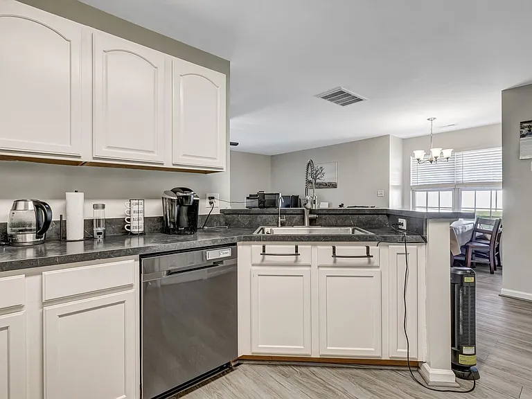 103 Mosel Ct — Photo 12