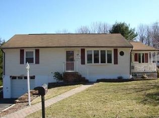 17 Pine St, Budd Lake, NJ 07828