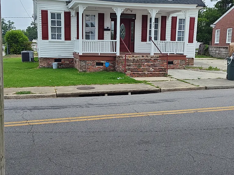 Doyle St — Photo 5