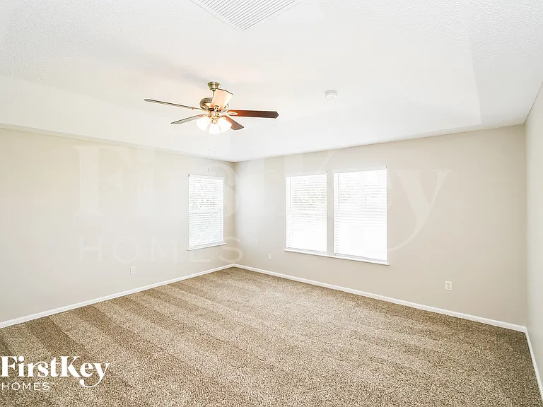 9634 Hazel Lake Dr — Photo 8