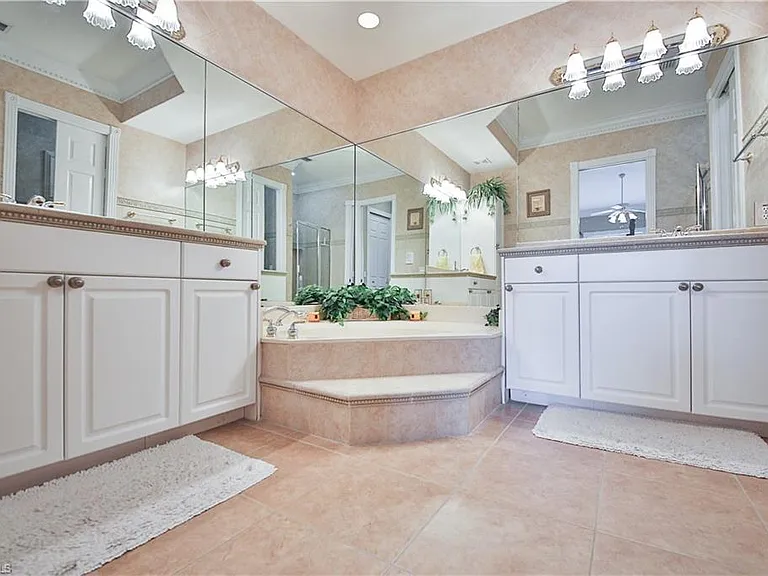 837 Sailaway Ln #202 — Photo 20