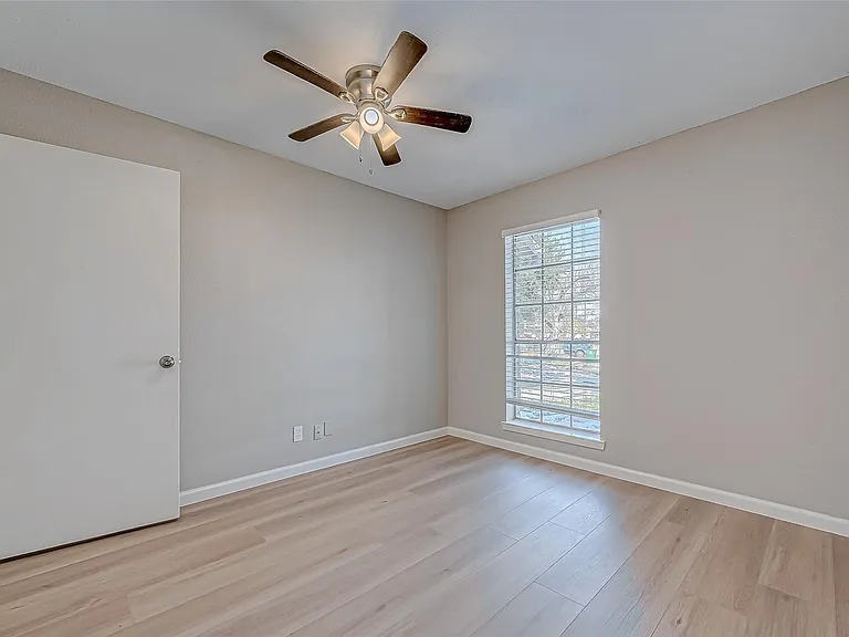 7315 Housman St — Photo 34