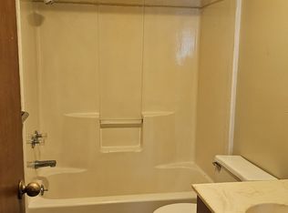 917 Darlington Rd APT 104, Beaver Falls, PA 15010