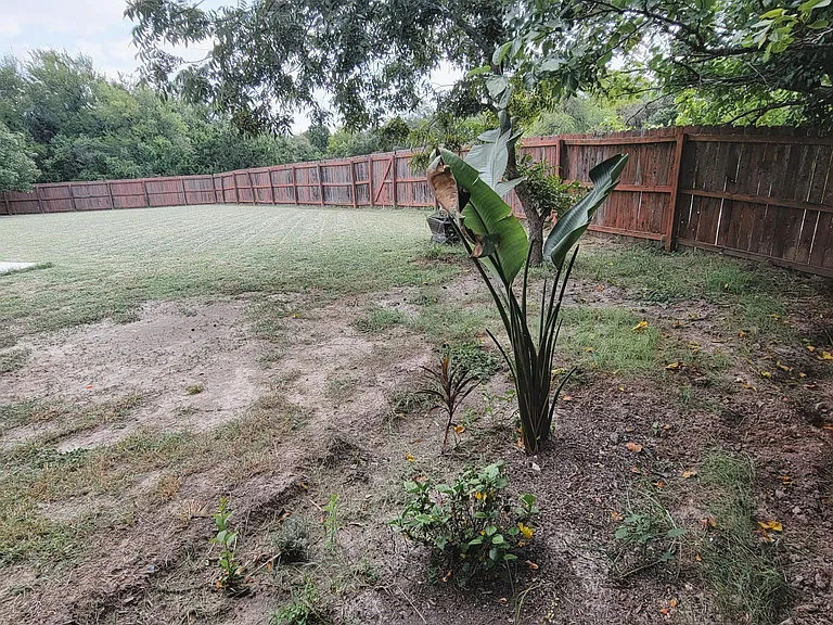 2315 Bernice Cir — Photo 35