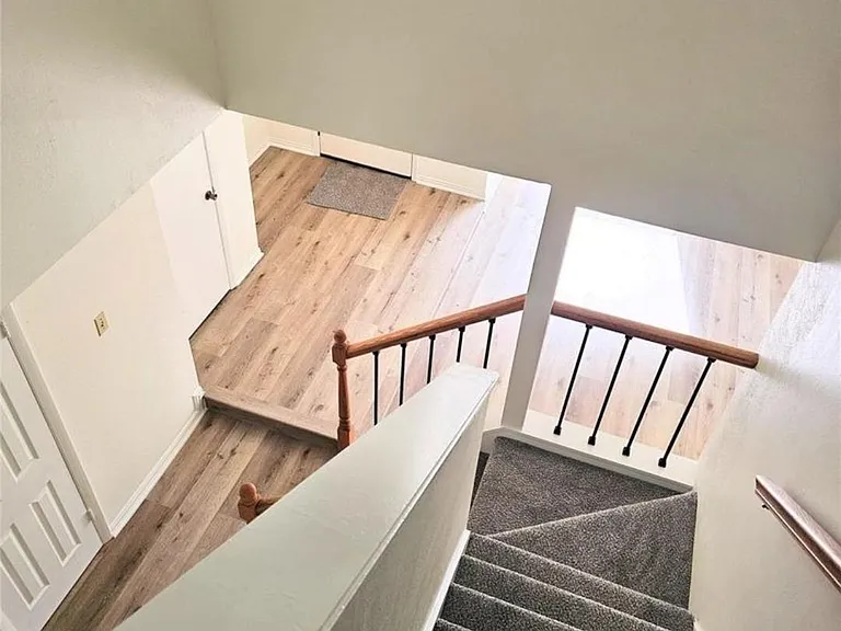 24022 Spring Briar Ln — Photo 10