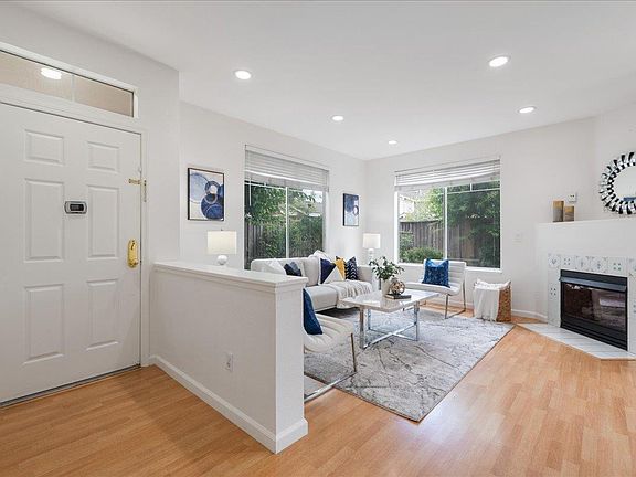 3rd image of 288 Diamond Way