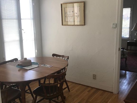 4th image of 217 S Elm Dr #7