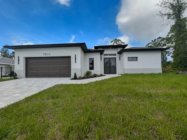 7511 Blutter Rd, North Pt, FL 34291
