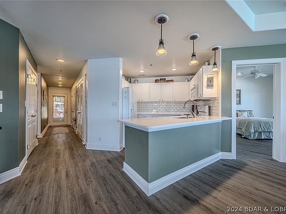 2nd image of 110 Falls Dr #2A