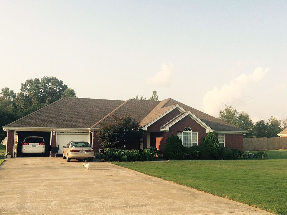 Large Lot in Killen