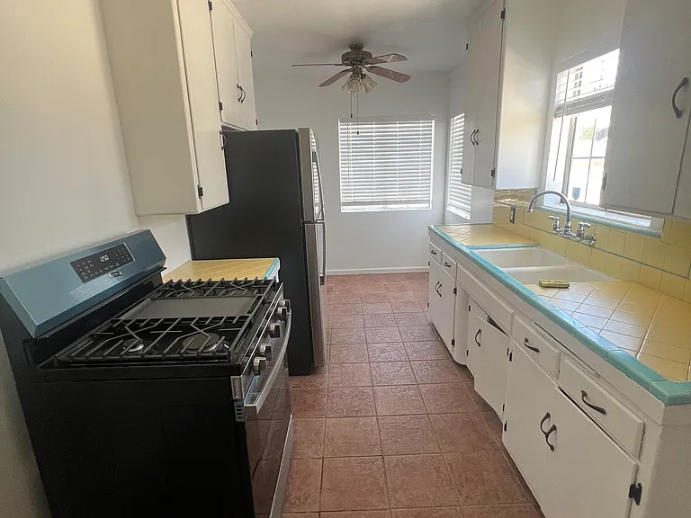3550 Locke Ave — Photo 10