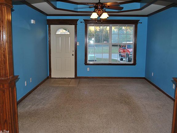 4th image of 39 Shamsie Dr