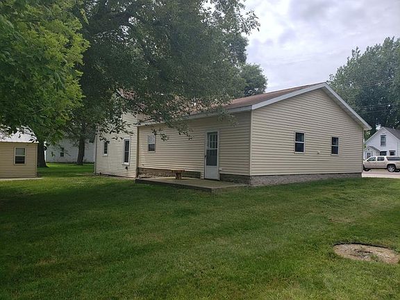 2nd image of 806 Milwaukee St
