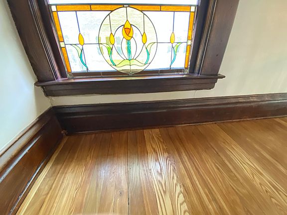 5th image of 545 Carrier St NE