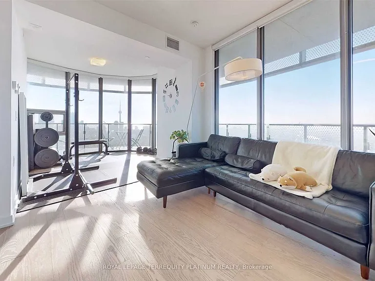 11 Wellesley St W #6005 — Photo 9