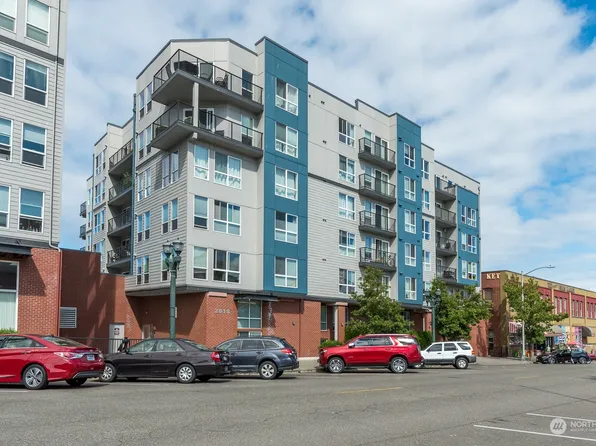 2818 Grand Avenue #B412, Everett, WA 98201