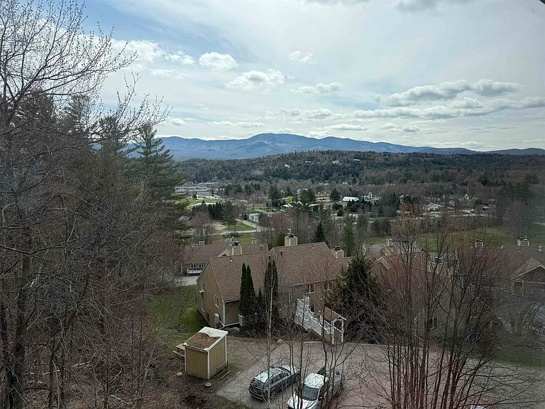 220 Mountainside Dr #402 — Photo 11