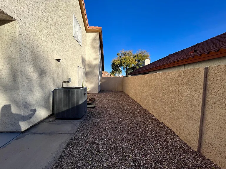 3317 Surfline Dr — Photo 24