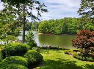 197 Lake Somerset Dr NW, Marietta, GA 30064