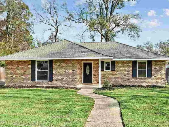 909 Ponderosa Dr, Baton Rouge, LA 70819