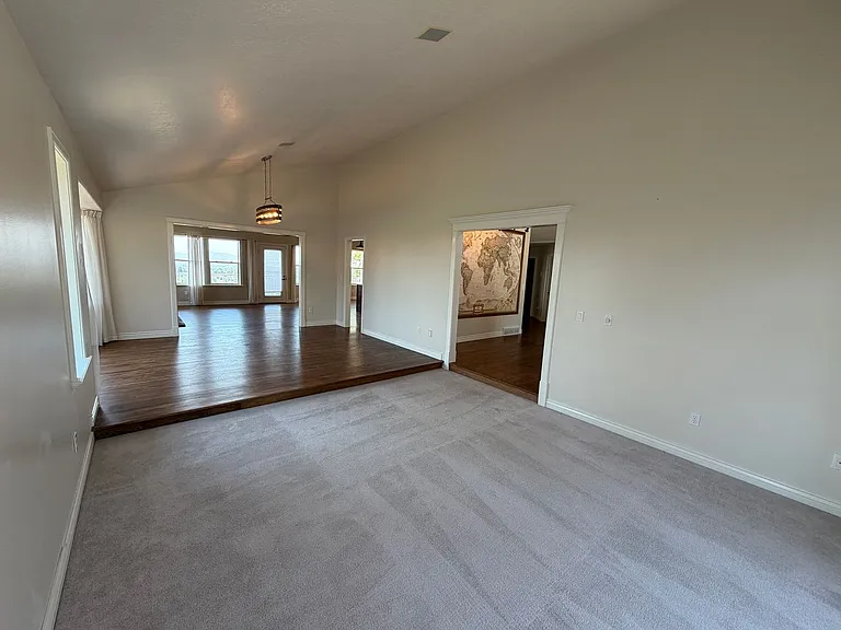 1835 N Beechwood Dr — Photo 4