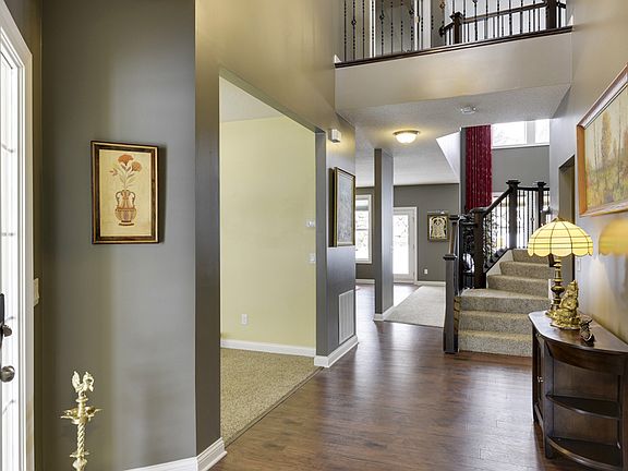 3rd image of 5250 Jewel Ln N