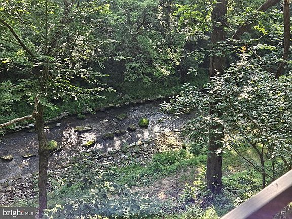 3rd image of 19058 Keedysville Rd