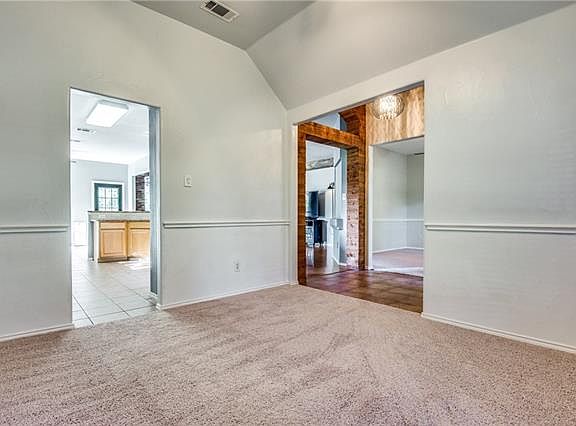 5th image of 107 Briergate Ln