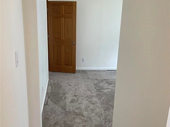 5th image of 1306 Waldo St