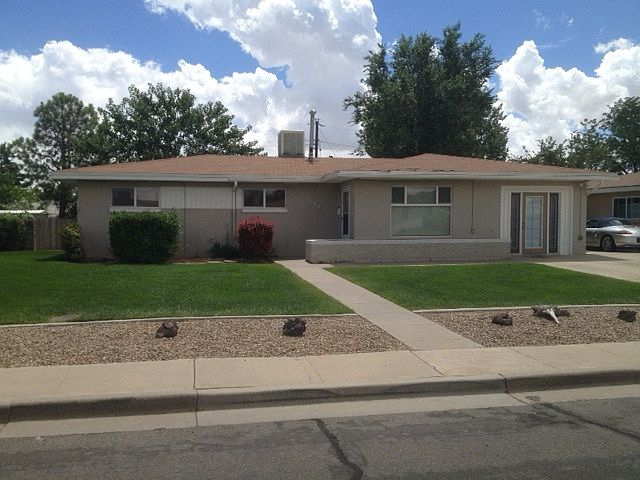 1st image of 2104 Lynwood Dr