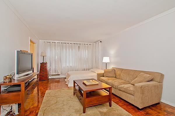 1st image of 365 W 52nd St APT 5G