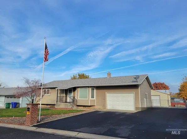 1815 Powers Dr, Lewiston, ID 83501