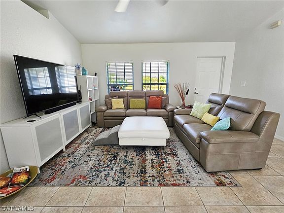 5th image of 4021 NE 22nd Ave
