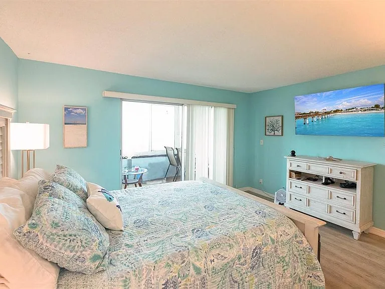 1255 E Peppertree Dr #501 — Photo 12