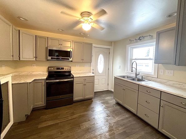 107 N Main St #107