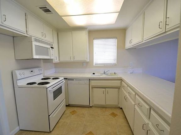 Spacious Countertops