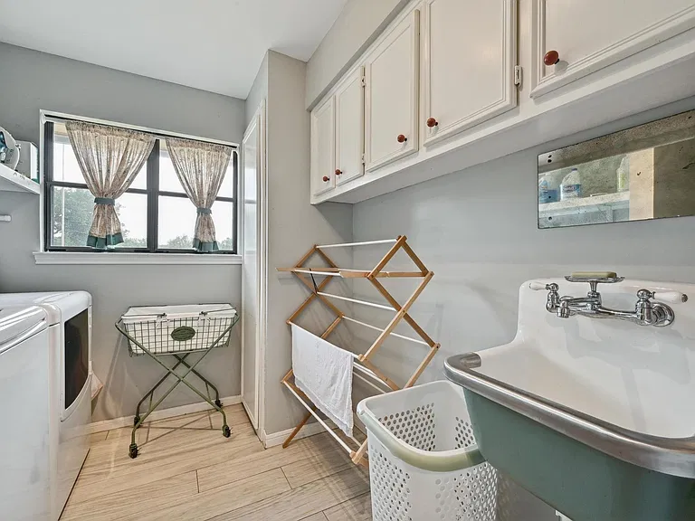 9209 Rock Way Dr — Photo 26