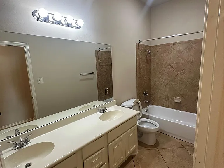 21823 Juniper Wood Ln — Photo 9