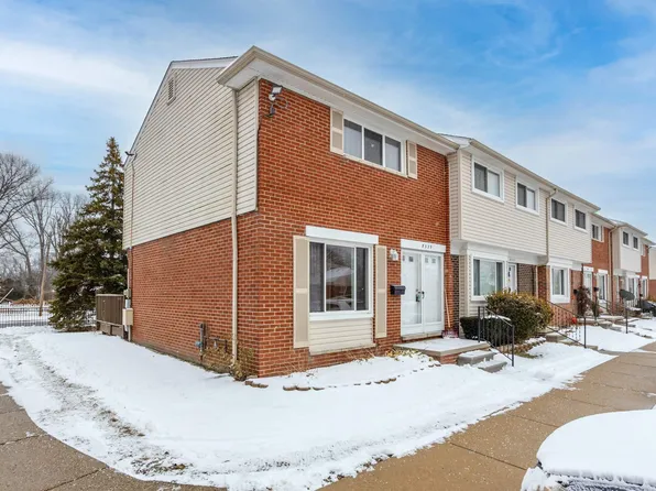 8329 Busko Cir, Warren, MI 48093