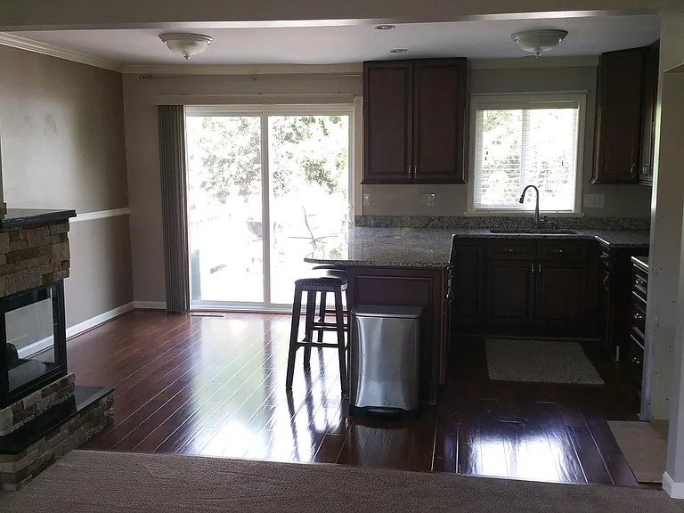 9028 Garfield Dr — Photo 7