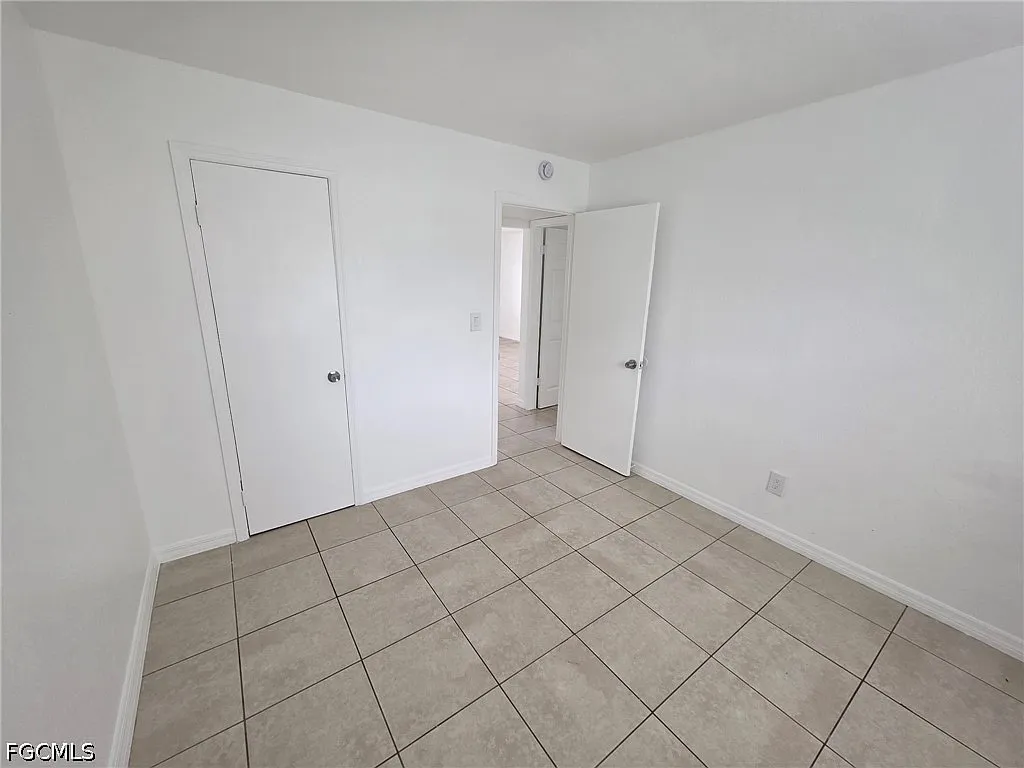 2 bed, 1.0 bath, 676 sqft, $1,000 — Photo 2