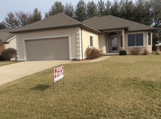 2304 Dubsdread Dr, Springfield, IL 62711