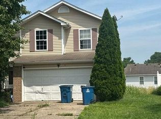 9711 Brooks Bend Rd, Louisville, KY 40258