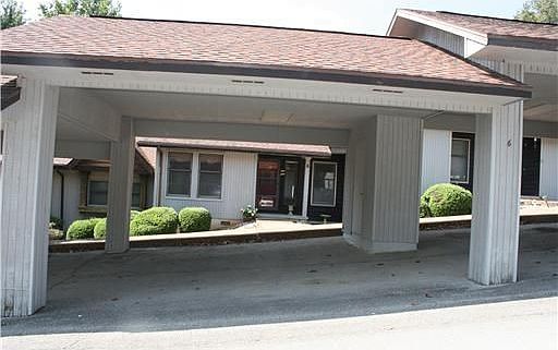 2nd image of 6 Melinda Ln