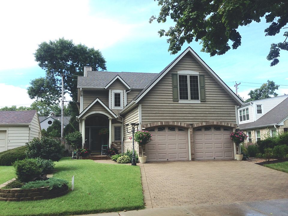 1st image of 2681 N 98th St