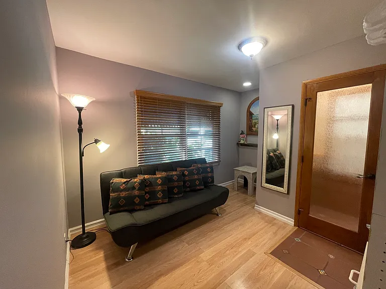 6926 Gretna Ave — Photo 16