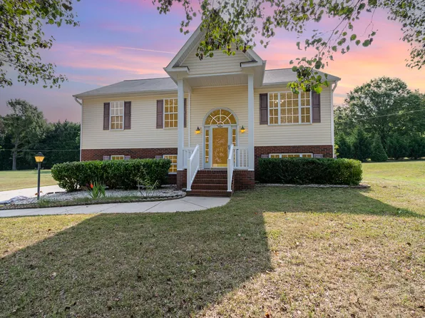 715 Afton Park Dr, Kernersville, NC 27284